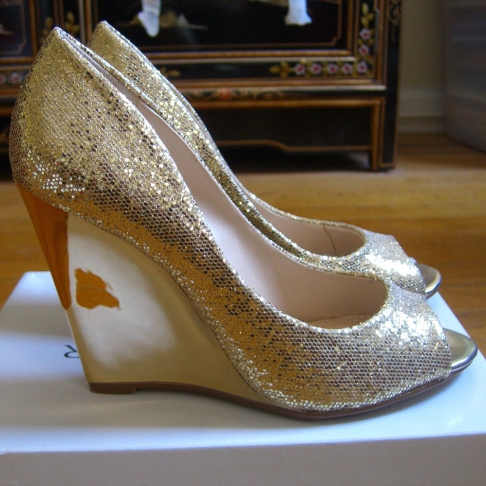NEW BOSTON PROPER GOLD WEDGE SHOES 6.5M